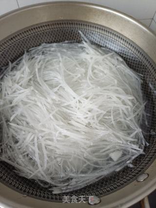白萝卜肉包的做法步骤：2