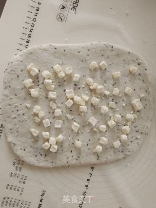 橄榄油芝麻乳酪面包的做法步骤：4