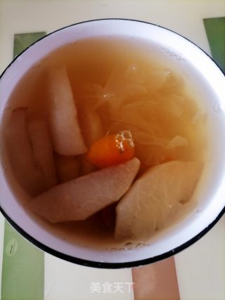 金桔银耳雪梨汤的做法步骤：4