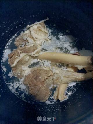 羊肉汤的做法步骤：1