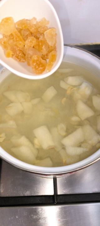 西洋参炖雪梨的做法步骤：4