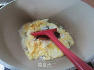 墨鱼丸炒鸡蛋的做法步骤：5