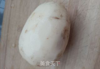 麻辣肠炒藕条的做法步骤：1