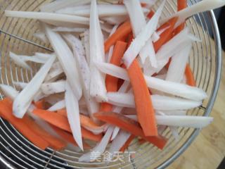 麻辣肠炒藕条的做法步骤：6
