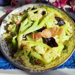 五花肉木耳炒花菜的做法步骤：8
