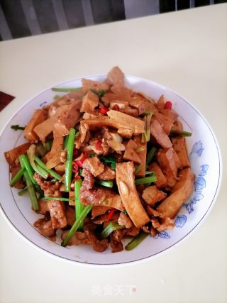 芹菜炒香干的做法步骤：8