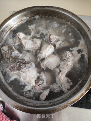 五指毛桃大芸豆龙骨汤的做法步骤：1