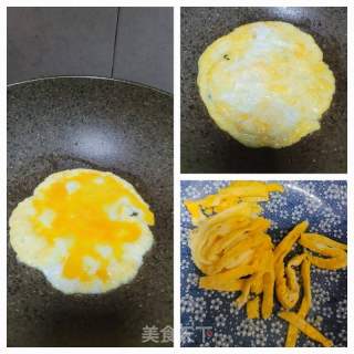 肉饼牛肉蛋皮年糕汤的做法步骤：8