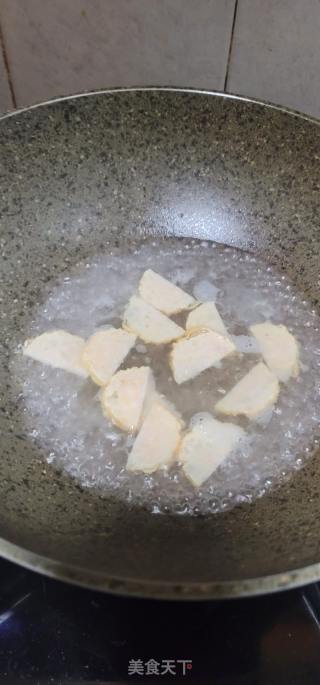 肉饼牛肉蛋皮年糕汤的做法步骤：9