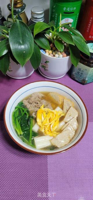 肉饼牛肉蛋皮年糕汤的做法步骤：12