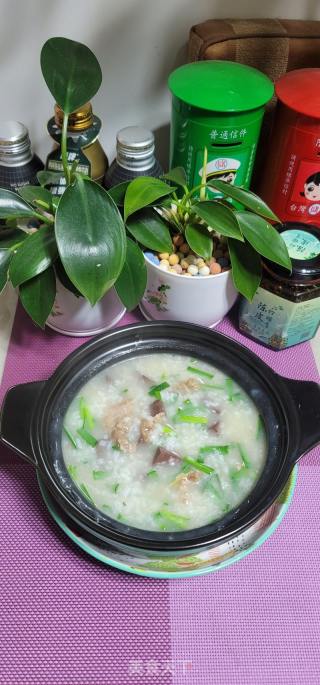 猪红牛肉韭菜粥的做法步骤：11