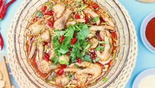 蒜香酸辣鸡爪的做法步骤：7