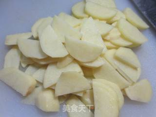 墨鱼丸炒土豆的做法步骤：2