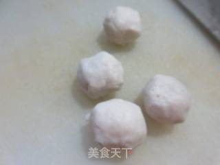 墨鱼丸炒土豆的做法步骤：3