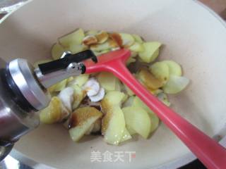 墨鱼丸炒土豆的做法步骤：7
