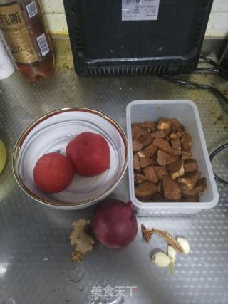 番茄烩里脊的做法步骤：1