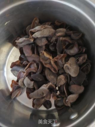 杂菇肉汤的做法步骤：2