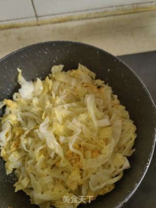 鸡蛋清炒白菜的做法步骤：5