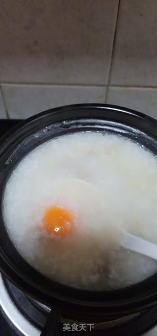 鸡蛋牛肉香菜粥的做法步骤：6