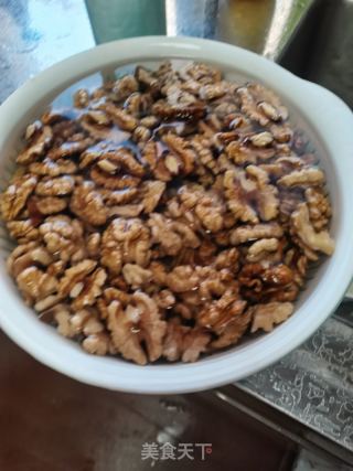 琥珀桃仁的做法步骤：4