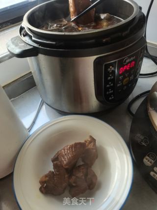 卤牛肉的做法步骤：10