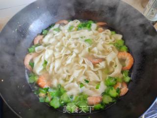 鲜虾芥菜宽面汤的做法步骤：6