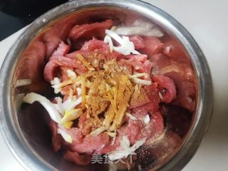 小酥肉的做法步骤：2