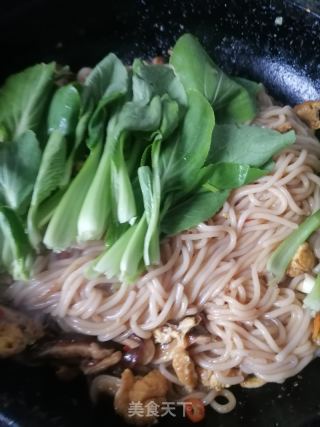 鸡蛋炒米粉的做法步骤：5