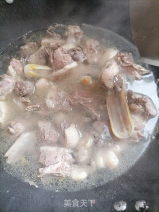 红烧鸭肉的做法步骤：3