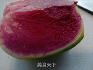 糖醋心里美的做法步骤：1