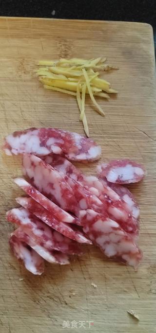 腊肠蒸南昌鱼干的做法步骤：3