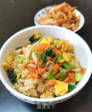 胡萝卜鸡蛋炒饭