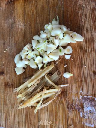 茶树菇炒鸡胸肉的做法步骤：6