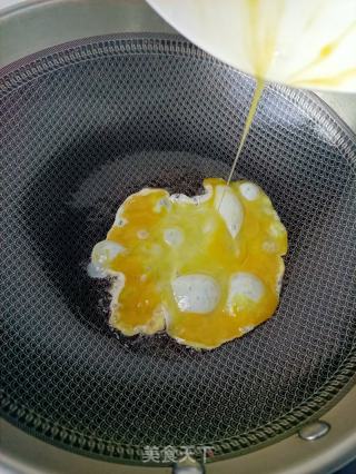 海参鸡蛋炒茼蒿的做法步骤：5
