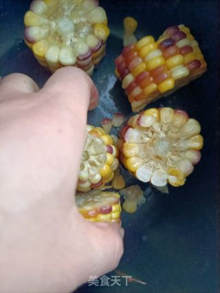 山药玉米炖龙骨的做法步骤：4