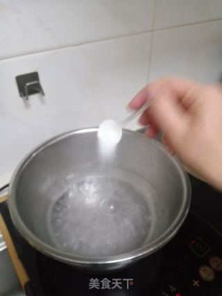凉拌茼蒿的做法步骤：1