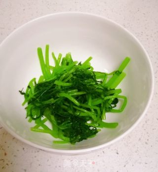 凉拌茼蒿的做法步骤：4