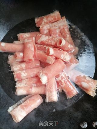 金针菇肥牛卷的做法步骤：1