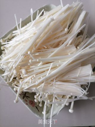金针菇肥牛卷的做法步骤：3