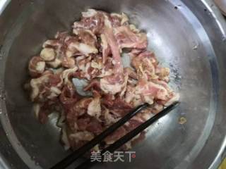 水煮肉片的做法步骤：1