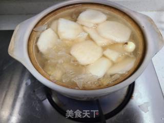 银耳枸杞汤的做法步骤：9