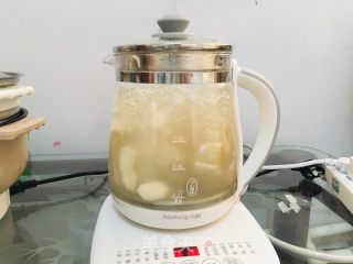 荸荠雪梨糖水的做法步骤：4