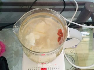 荸荠雪梨糖水的做法步骤：5
