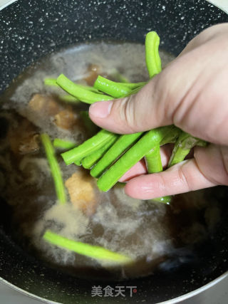 豆角排骨焖面的做法步骤：10