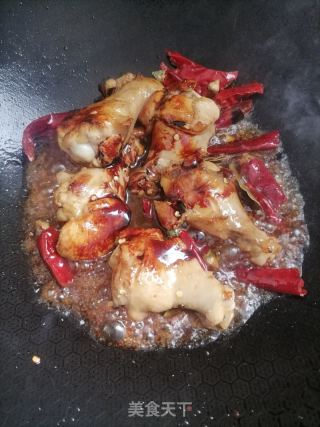 红烧鸡翅根的做法步骤：5
