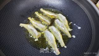 干炸小黄鱼的做法步骤：3