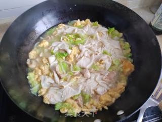 鸡蛋肉片豆皮汤的做法步骤：8