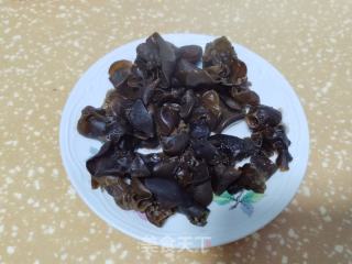 鸡肉杂蔬烧豆皮的做法步骤：3
