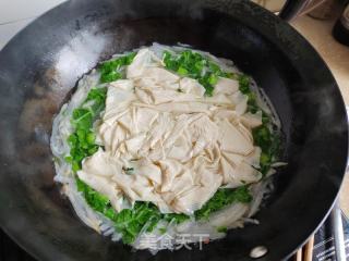 虾仁芥菜豆皮汤的做法步骤：6