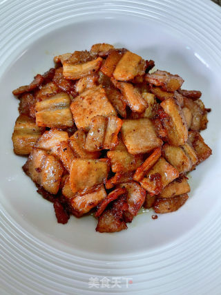 酱油炒五花肉的做法